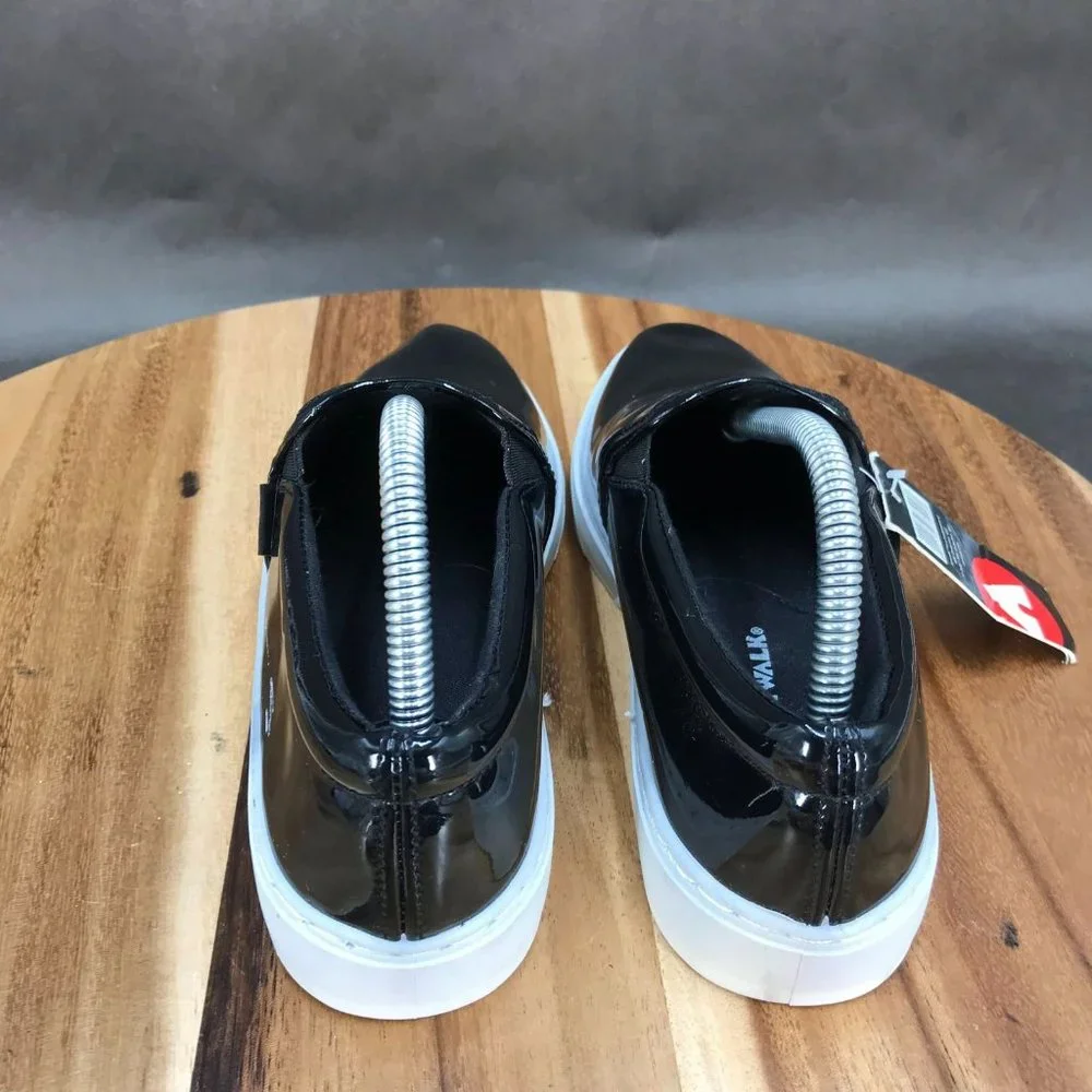 Airwalk Black Faux Leather Glossy Low Top Slip On Skate Shoes Youth Size 5